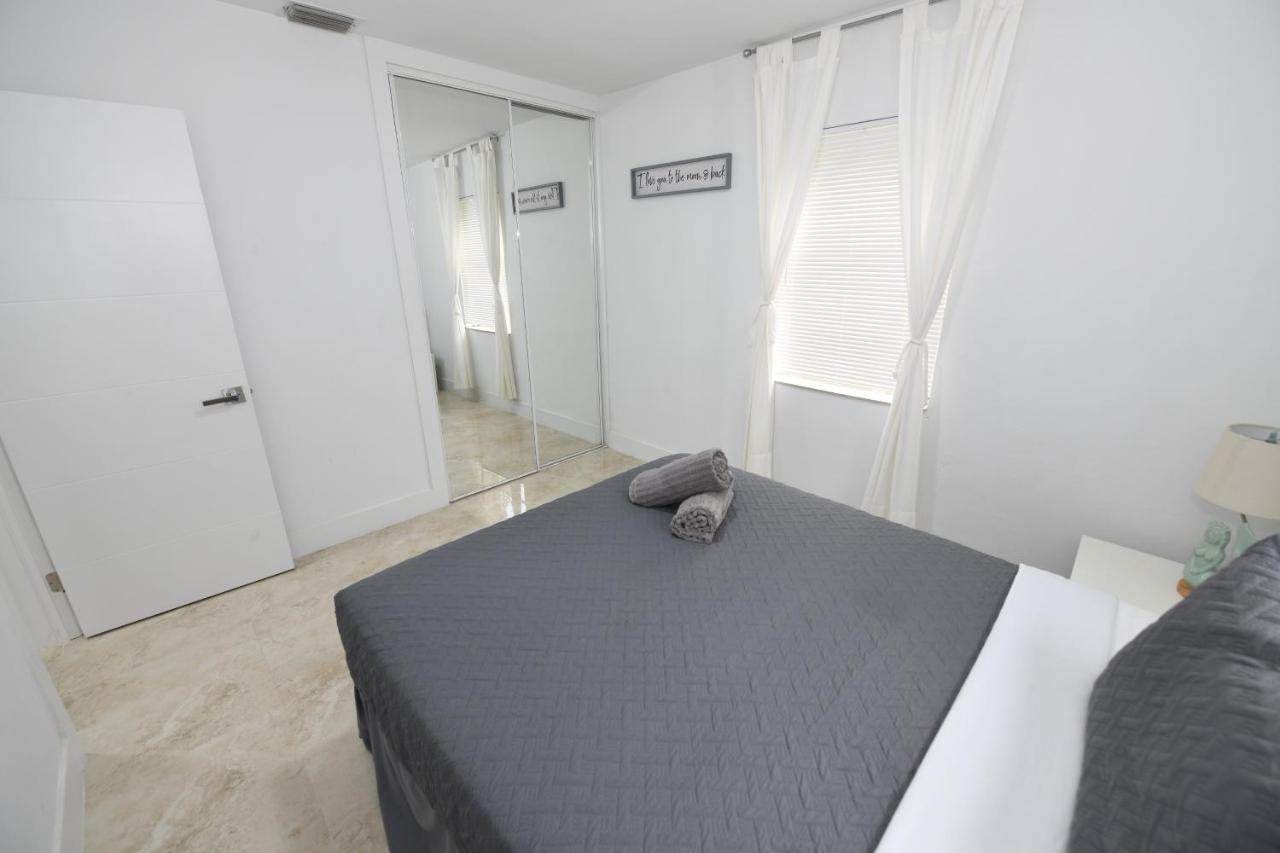 Appartamento 4-Plex Fort Lauderdale Esterno foto